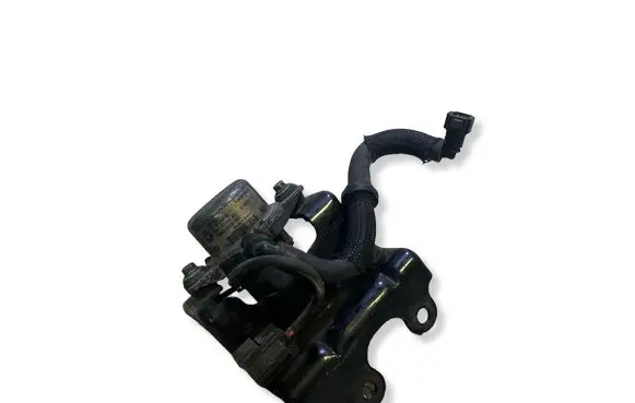 Dodge Challenger Vacuum pump P04581485AD 01026103
