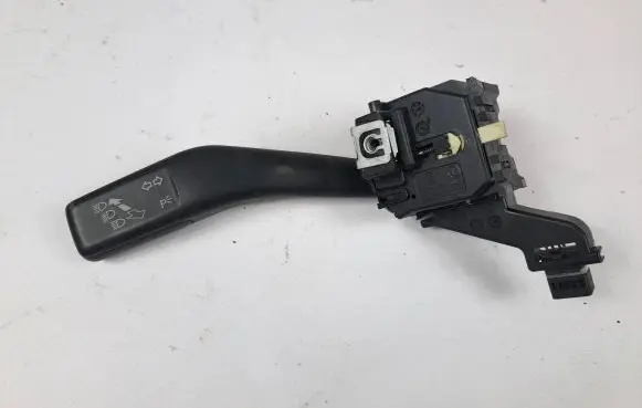 Volkswagen Golf VI Indicator stalk 1K0953513E 01103510 10351091511338