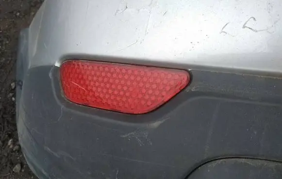 Chevrolet Captiva Rear tail light reflector 