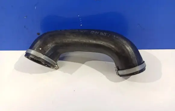 Volvo S60 Intercooler hose/pipe 30636611