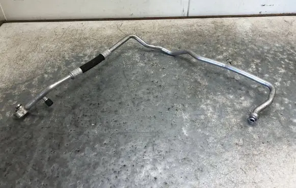 Volkswagen Multivan T6 Air conditioning (A/C) pipe/hose 7E1820743P
