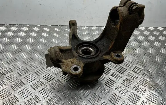 Ford Mondeo MK IV Front wheel hub 6G913K171A 6G913K171