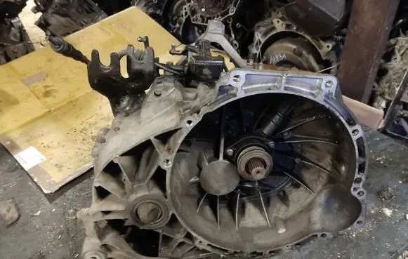 Ford C-MAX I Manual 5 speed gearbox 6M5R7002ZB 4M5R7F096YA