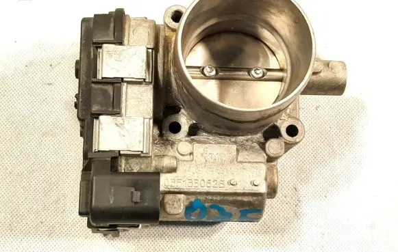 Volkswagen Golf VII Throttle body valve 03F133062B