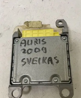 Toyota Auris 150 Airbag control unit/module 8917002580