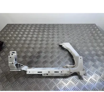 Headlight/headlamp mounting bracket