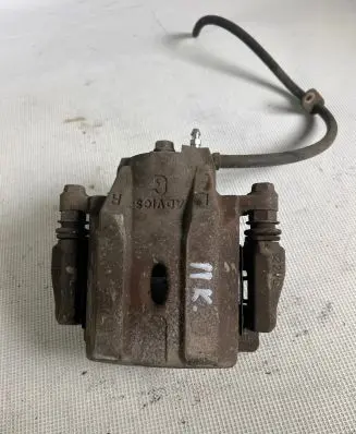 Toyota Prius (XW20) Front brake caliper