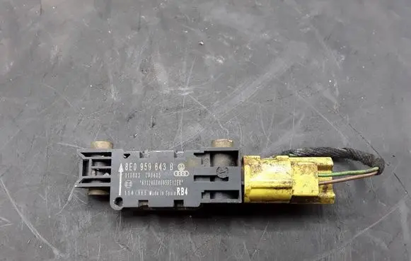 Audi A4 S4 B7 8E 8H Airbag deployment crash/impact sensor 8E0959643B