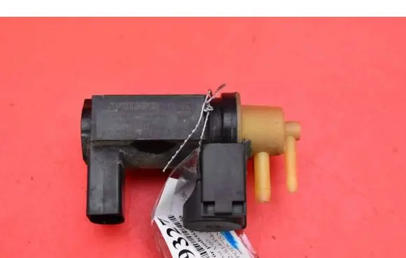 Volvo V60 Vacuum valve 31339808