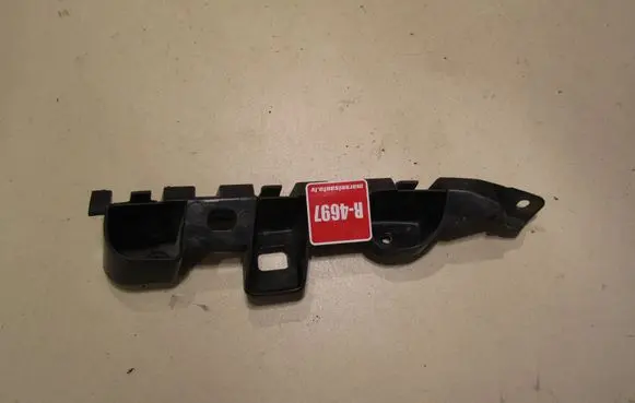 Volkswagen PASSAT B7 Front bumper mounting bracket 3AA807183