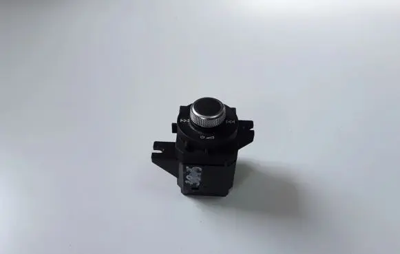 Audi Q2 - Other switches/knobs/shifts 81C919616A