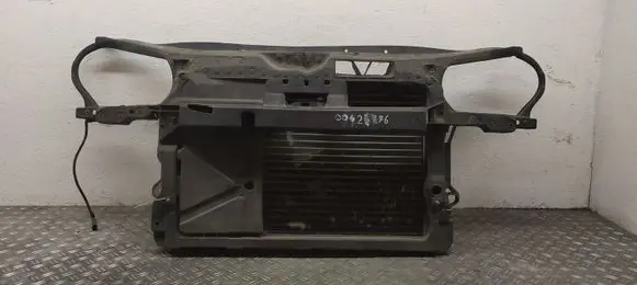 Volkswagen Polo Radiator support slam panel