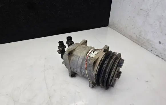 Volkswagen Crafter Air conditioning (A/C) compressor (pump) 680000800 181015