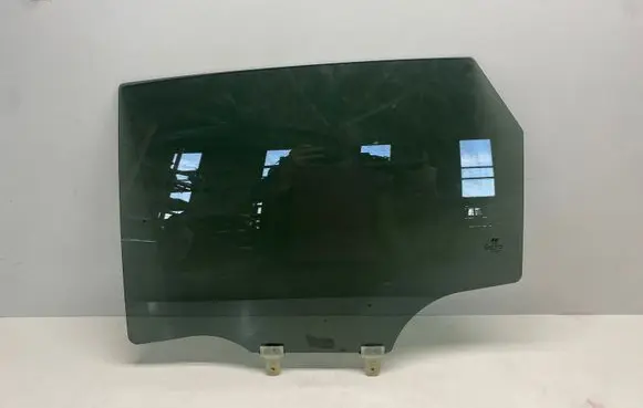 Hyundai Santa Fe Rear door window glass E443r010184