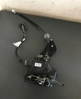 Porsche Cayenne (9PA) Rear door lock 7L0839015D 1120065 PA66307