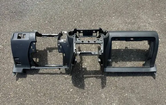 Toyota Corolla Verso AR10 Dashboard lower bottom trim panel 553030f010 0F010
