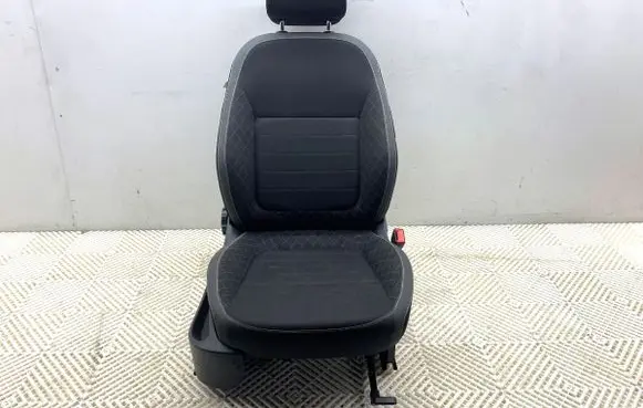 Skoda Fabia Mk3 (NJ) Front passenger seat 