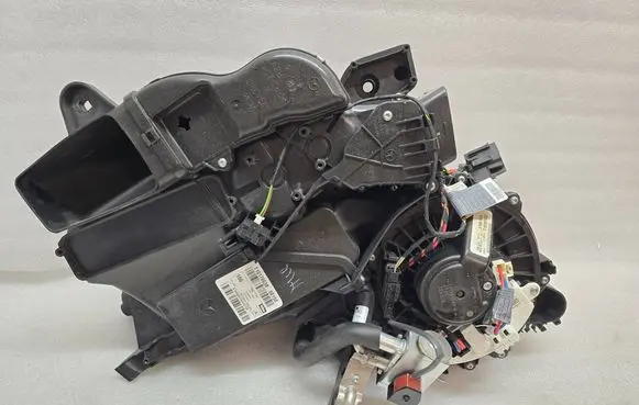 Mercedes-Benz GL X166 Interior heater climate box assembly A166830166