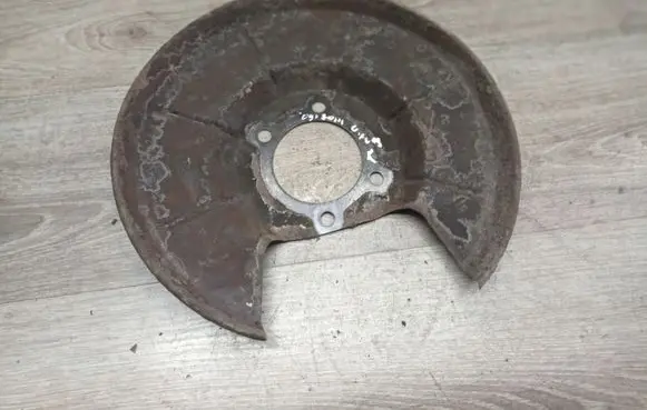 Volvo V70 Rear brake disc plate dust cover 