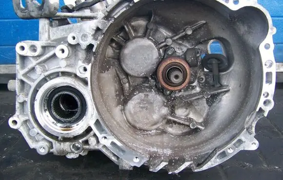 Hyundai i30 Manual 6 speed gearbox SJ02YB