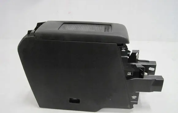 Peugeot Partner III Center console 9838299580