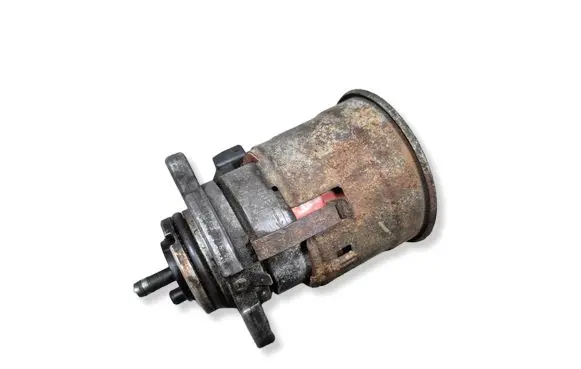 Volkswagen Golf III Spark distributor 030905205AB