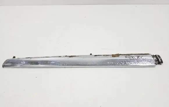 Mercedes-Benz SL R107 Tailgate trim A1076901380
