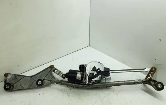 Mercedes-Benz ML W164 Front wiper linkage and motor A1648201742