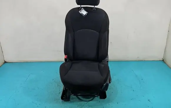 Nissan Juke I F15 Front driver seat IMPRK1572837