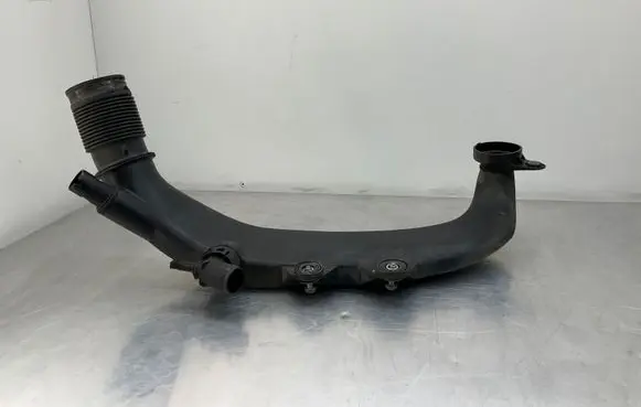 BMW 3 E90 E91 Intercooler air channel guide 7600028 7556550