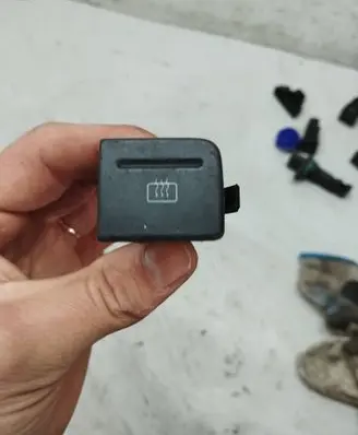 Volkswagen Multivan T5 Windscreen/window heater switch 7H5959621 16604