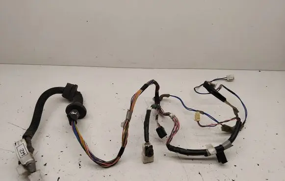 Toyota Corolla Verso E121 Front door wiring loom