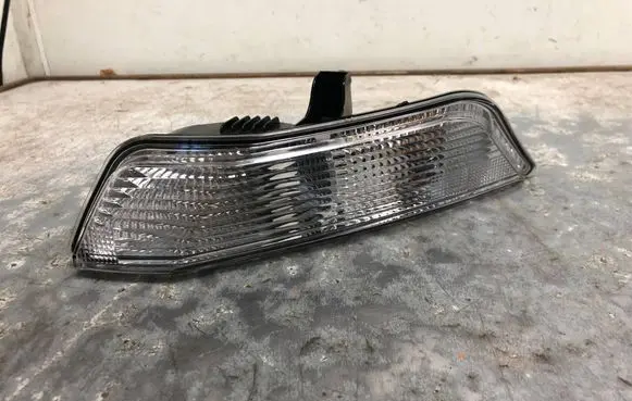 Ford Mustang VI Front bumper turn signal FR3B-13201-A-BILI FR3B-13201-A