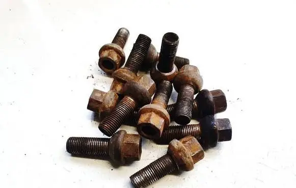 Volkswagen Transporter - Caravelle T4 Nuts/bolts 