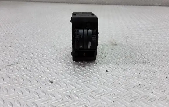 Audi A6 S6 C5 4B Headlight level height control switch 4B0919094