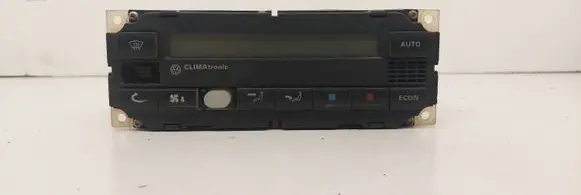 Volkswagen Golf IV Climate control unit 5hb00761710