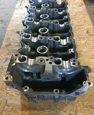 Mercedes-Benz GL X166 Engine head A2780108003 A2780107603 R2780163201