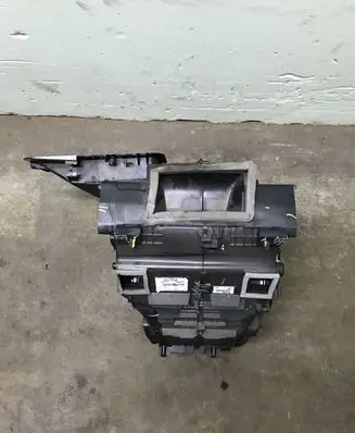 Renault Clio IV Interior heater climate box assembly 272704897R