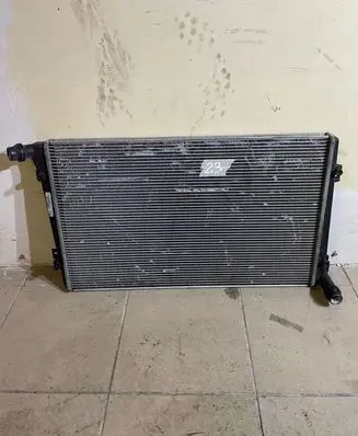 Audi A3 S3 8P Coolant radiator 1K0121251AK