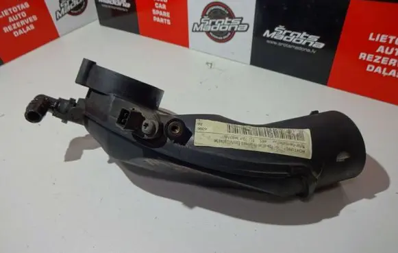 Audi A4 S4 B5 8D Air intake duct part 078133356F