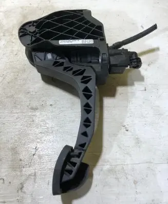 Skoda Superb B6 (3T) Clutch pedal 1K1721059ER