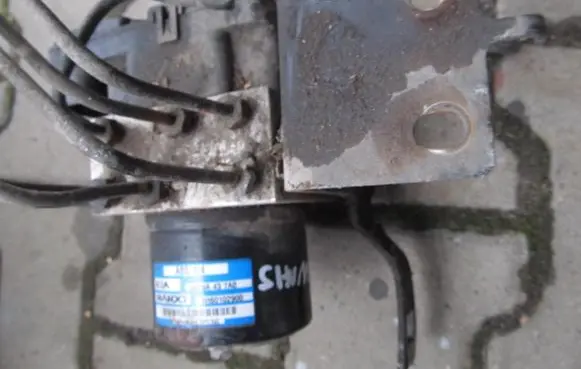 KIA Shuma ABS Pump 589201E110