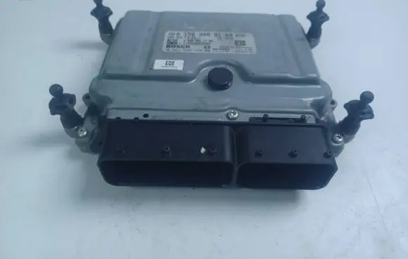 Mercedes-Benz C W204 Engine control unit/module ECU A1569009100-MERC A1569009100