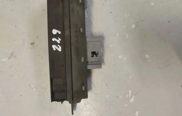 Volkswagen PASSAT B7 Multifunctional control switch/knob 3AB927137