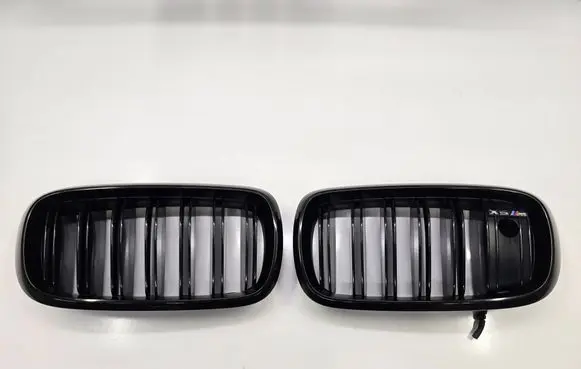 BMW X5M F85 Front bumper upper radiator grill 8056771 8056824
