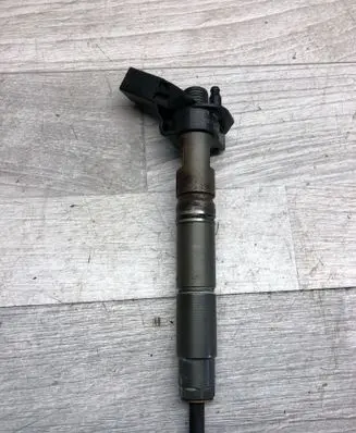 Fuel injector