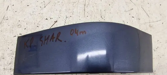 Rear/tail light trim molding
