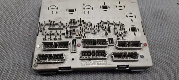 Peugeot 405 Fuse box set