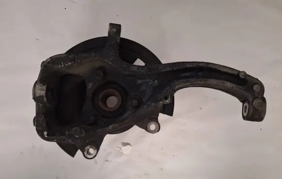 Dodge VAN RAM Front wheel hub 68044704