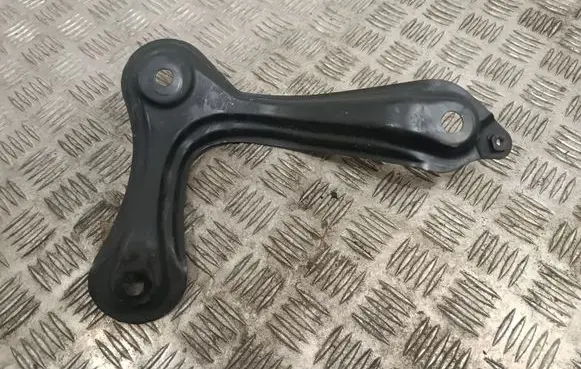 Toyota RAV 4 (XA40) Other rear suspension part 